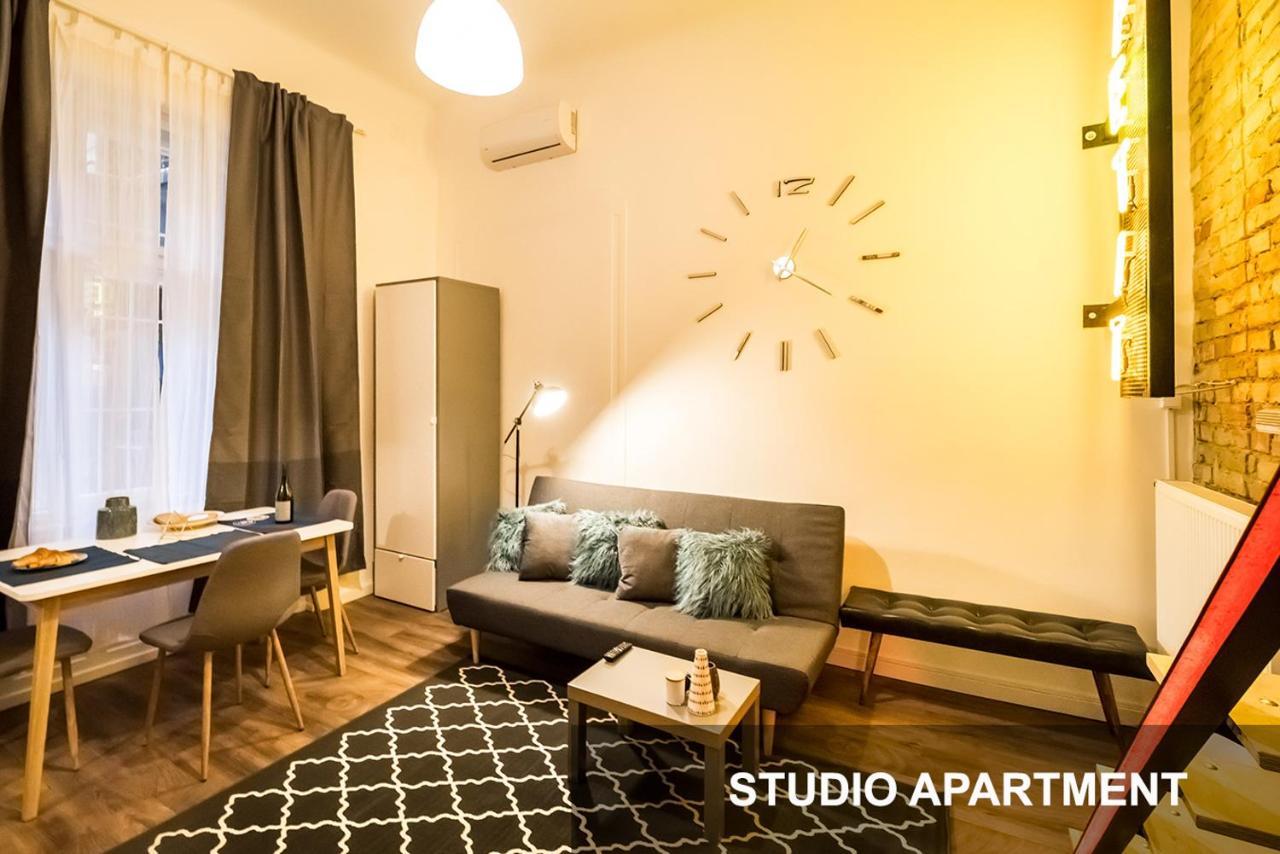 Bpr Whistle Arts Industrial Apartment Budapest Luaran gambar